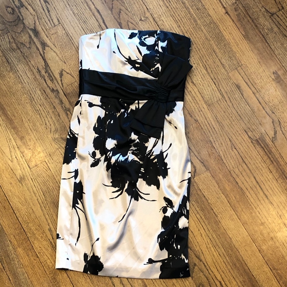 Strapless Dress tan/black satin NWT